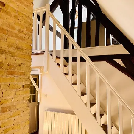 La Notre Dame Conciergerie Leroy