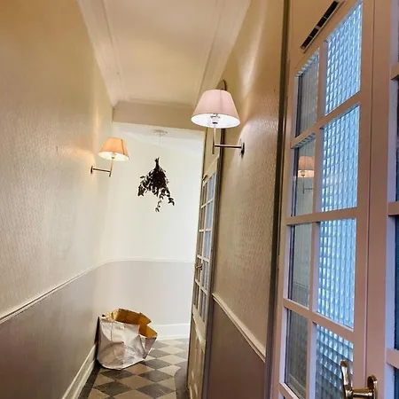 La Notre Dame Conciergerie Leroy *