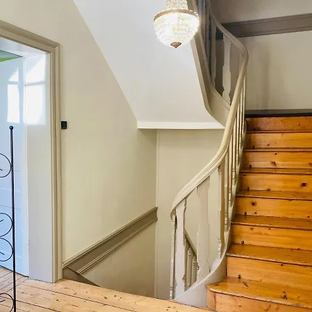 La Notre Dame Conciergerie Leroy *