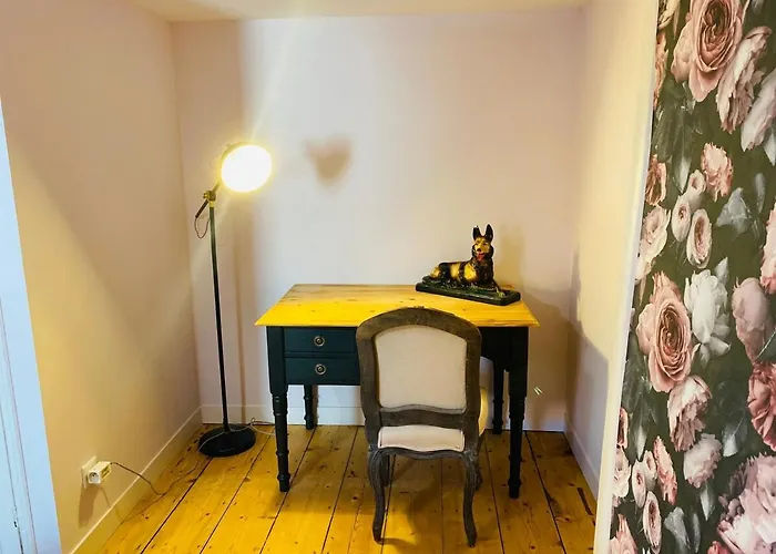 La Notre Dame Conciergerie Leroy *