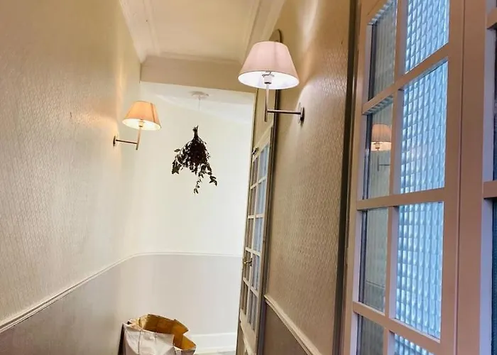 La Notre Dame Conciergerie Leroy *