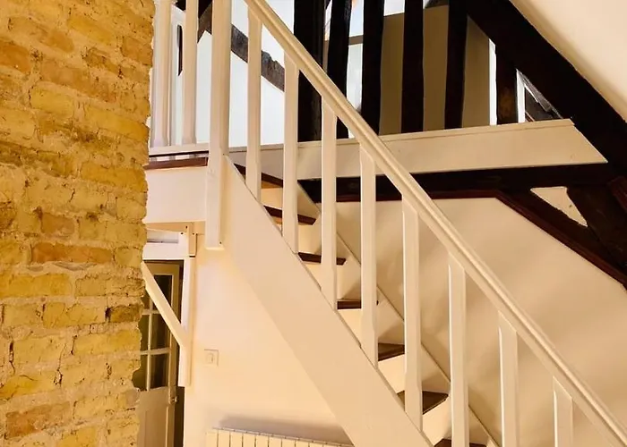 La Notre Dame Conciergerie Leroy