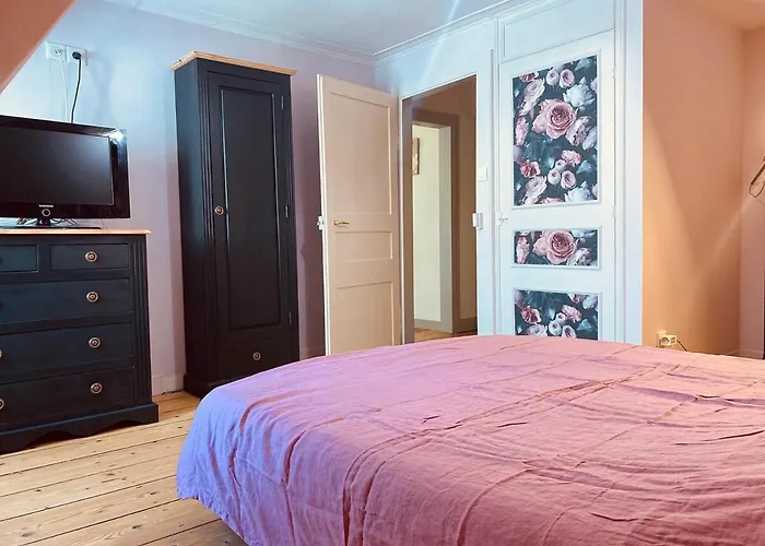 La Notre Dame Conciergerie Leroy Villa *