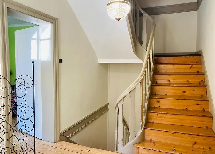 La Notre Dame Conciergerie Leroy *